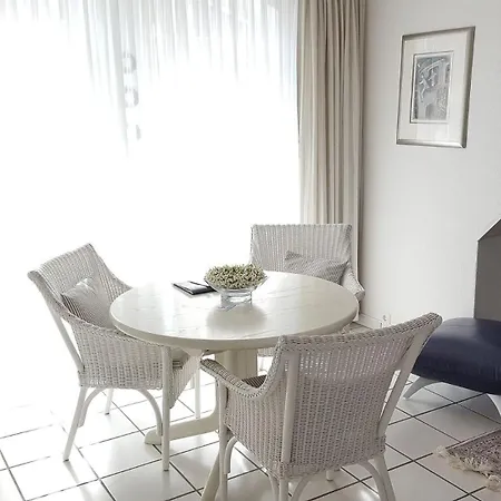 Poststraße 2 - 30-12 Apartment